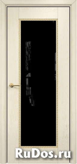 Дверь Оникс модель Александрия 1 Цвет:эмаль слоновая кость патина золото Остекление:Триплекс чёрный фото