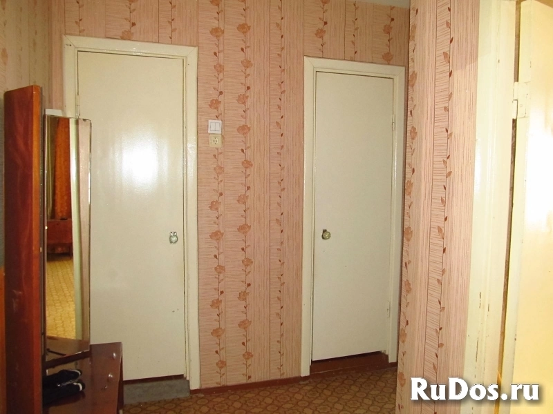 Продаю 1к.кв. 7-й микрорайон 18А изображение 7