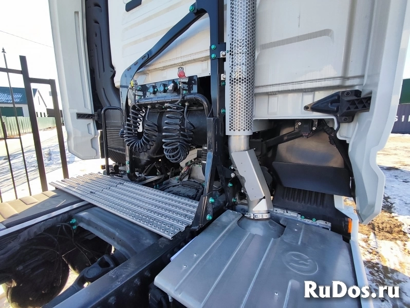 Седельный тягач MAN TGX 28.470 6x2 изображение 4