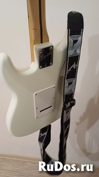 Гитара Fender Squier Bullet Strat HSS + периферия изображение 3