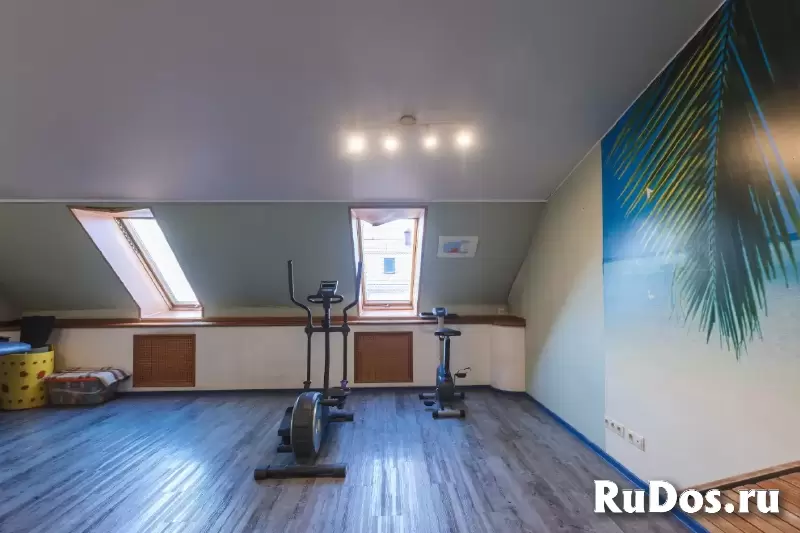 Коттедж 272 м² на участке 4 сот. изображение 6