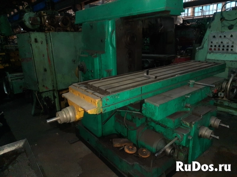 Станок горизонтально-фрезерный консольный 6Р83 фотка