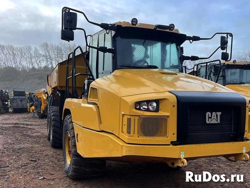 Думпер CAT 730, 2019 г, 5700 м/ч, из Европы изображение 3