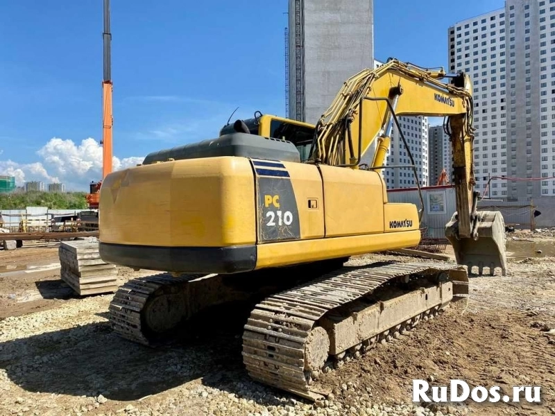 Гусеничный экскаватор Komatsu 210, линии, кондей изображение 5