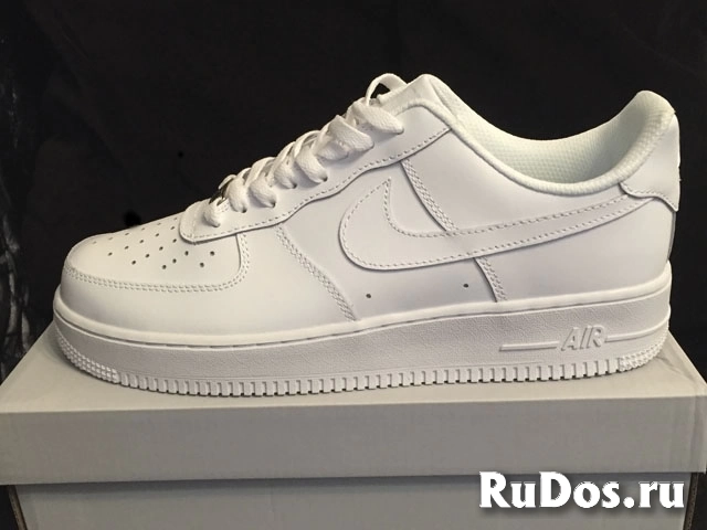 Кроссовки Nike Air Force 1 фото