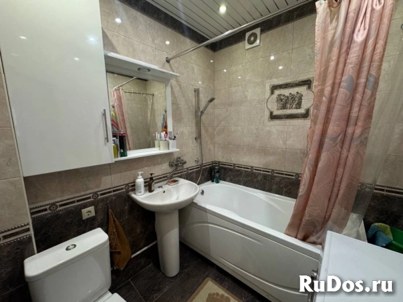 Продам 2 комнатную квартиру 62 м2 изображение 7