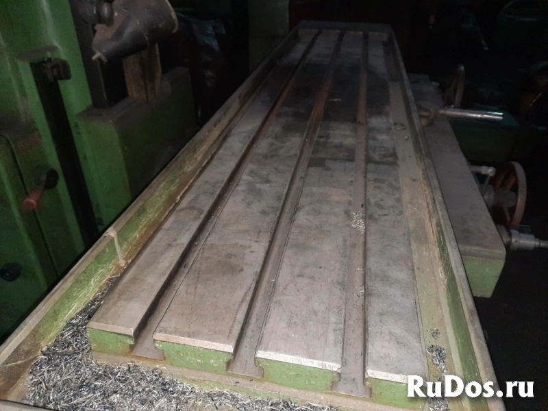 Вертикально-фрезерный станок ВМ127М фотка