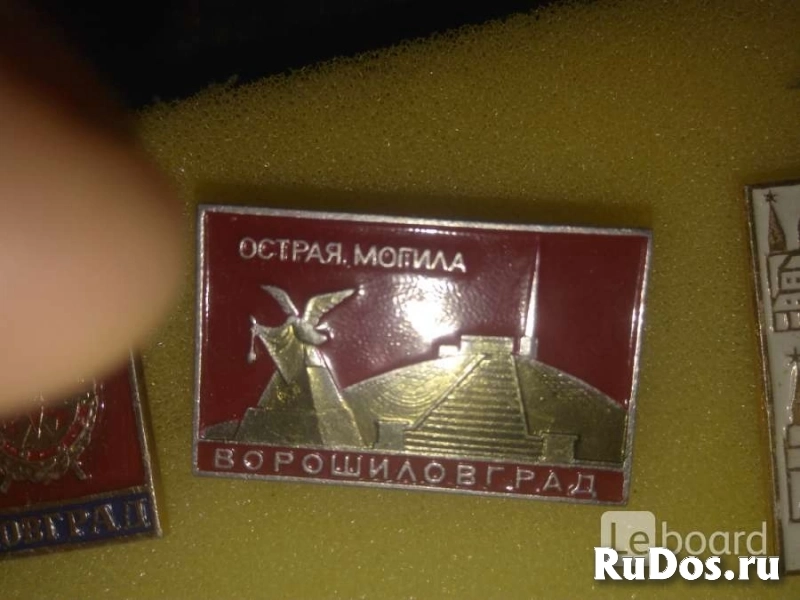 Открытки, марки,значки Луганска фото