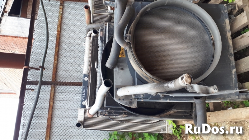 Радиатор охлаждения для экскаваторов Hitachi zx 370/1 фото