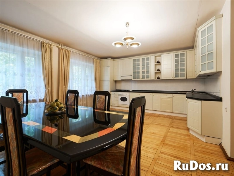 Продам 3 комнатную квартиру 164 м2 изображение 8