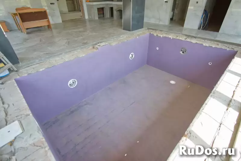 Двухэтажный дом с бассейном в развитом районе Краснодара изображение 5