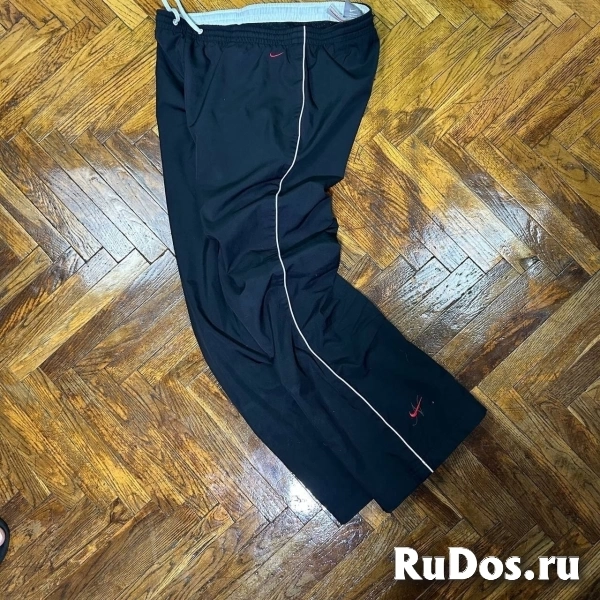 Спортивные штаны Nike фото