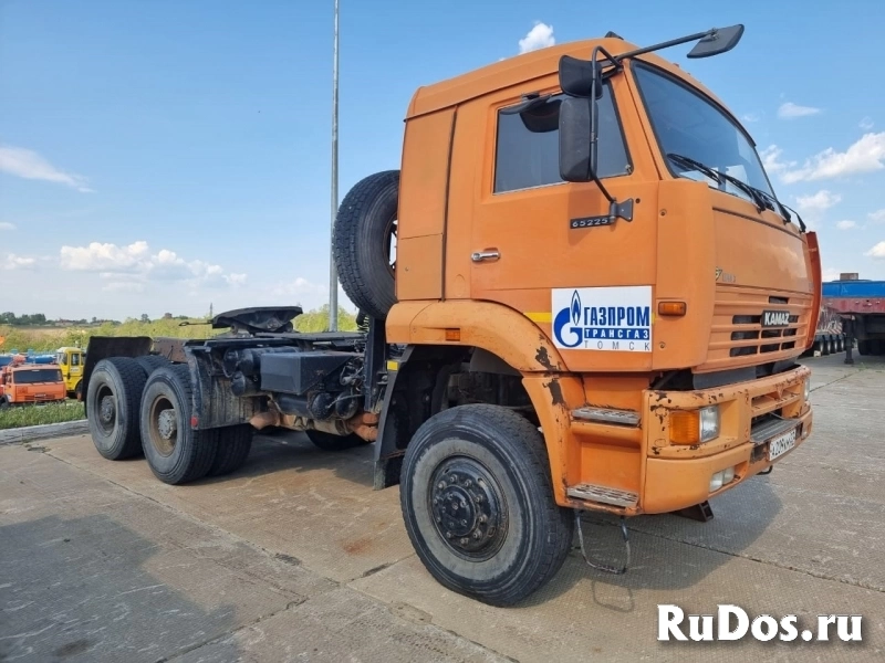 Тягач седельный КАМАЗ 65225-014-22 (Л8) фотка