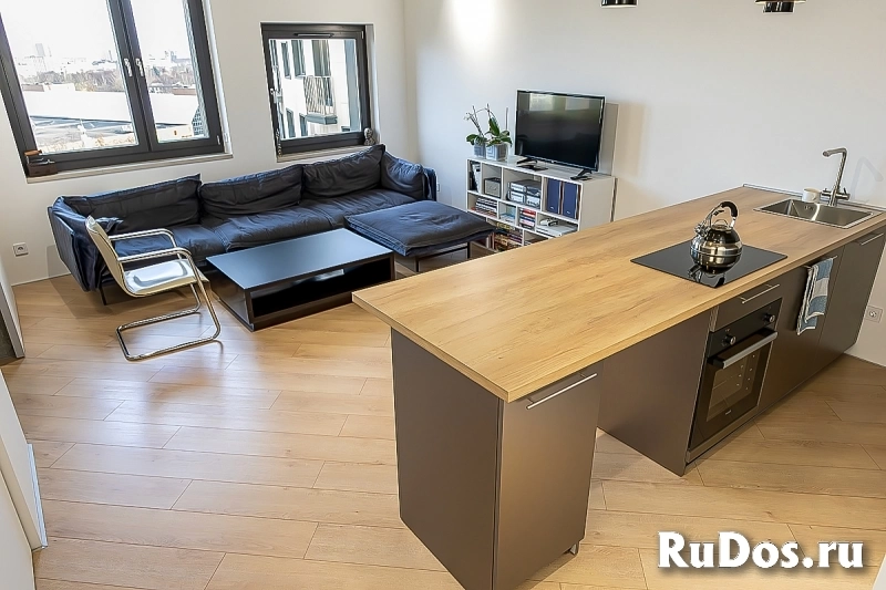 Продам 2 комнатную квартиру 93 м2 изображение 4