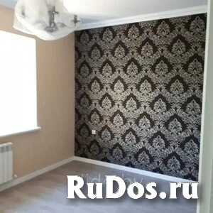 Поклейка обоев ремонт квартир изображение 8