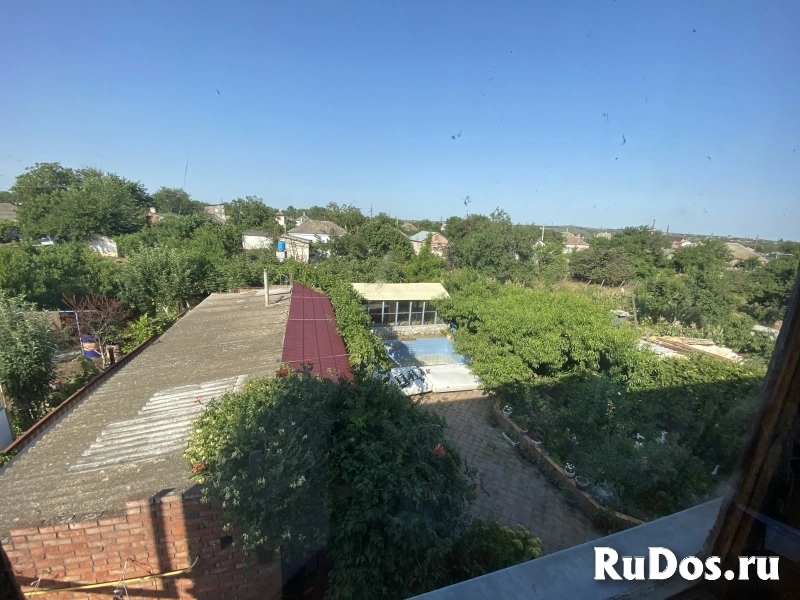 Добротный дом в черте города изображение 12