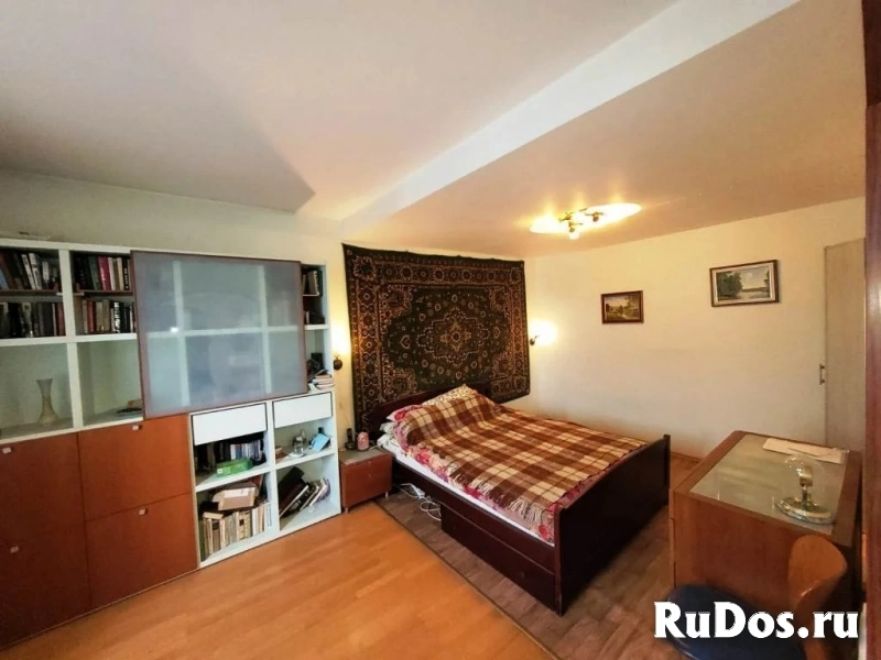 Продам 2 комнатную квартиру 54 м2 фотка