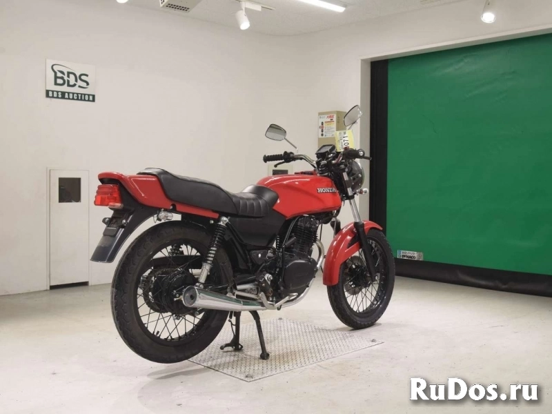 Мотоцикл дорожный Honda CB250RS рама MC02 классика изображение 5