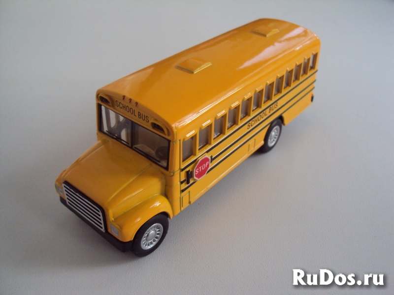 Американский школьный автобус фото