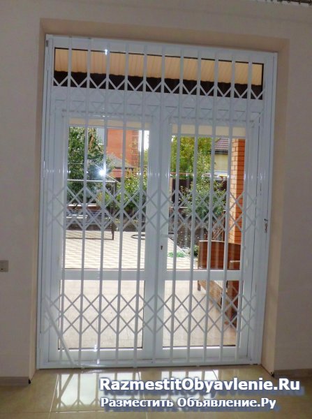 Раздвижные решетки на двери и окна фото