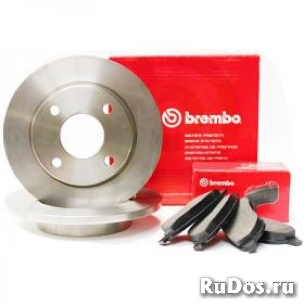 Комплект передних тормозных дисков с колодками Brembo Polo V фото