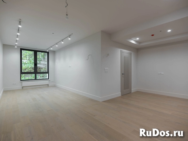 Продам 2 комнатную квартиру 54.8 м2 фотка