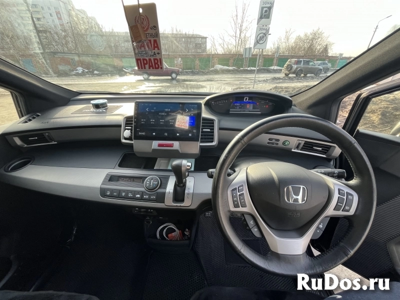 Honda Freed изображение 8