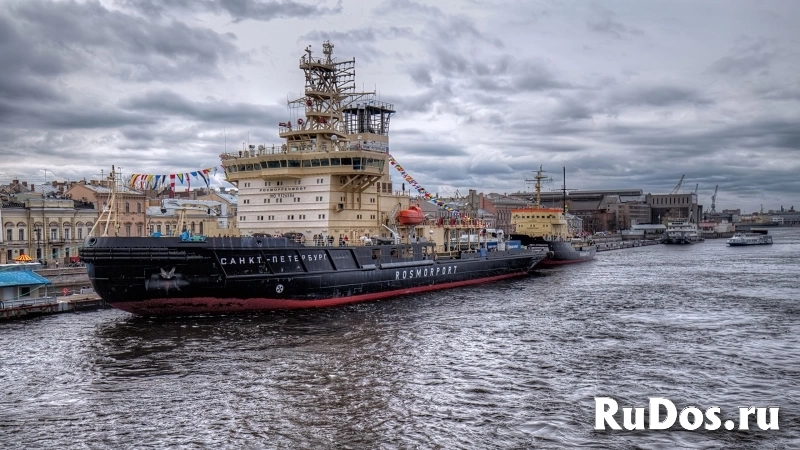 Электрогазосварщик на полуавтомат фото