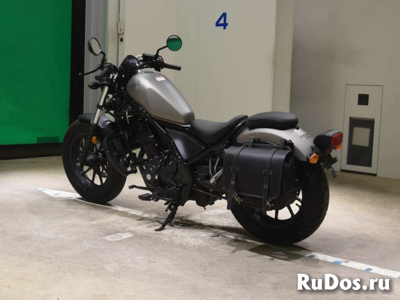 Мотоцикл круизер Honda Rebel 250 рама MC49 боковая мотосумка 2017 изображение 6
