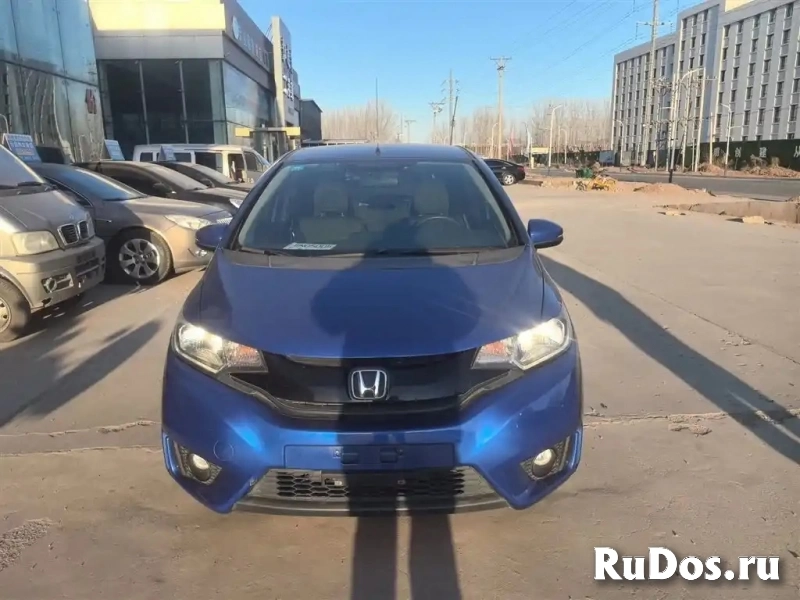 Хэтчбек Honda Fit кузов левый руль модификация 1.5L SE Fashion изображение 3