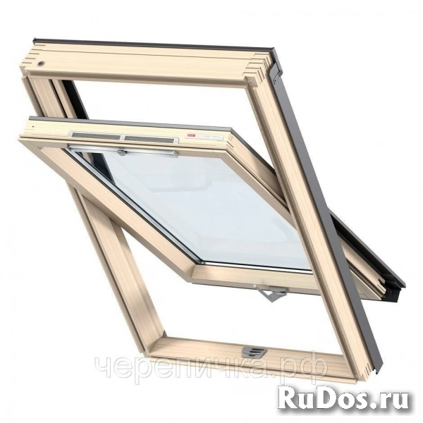 Мансардное окно VELUX PREMIUM дерево 2 камеры GLL 1061B MK08(78*140) ручка снизу фото