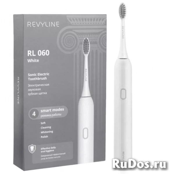 Новая звуковая щетка Revyline RL 060 в белом дизайне фото