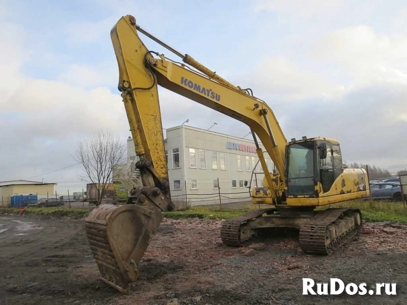 Гусеничный экскаватор Komatsu 220, 2007 г, отл. сост. изображение 5