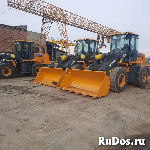 Фронтальный погрузчик XCMG ZL30GV (ковш - 1,8 м3, г/п 3,5 тн) фотка