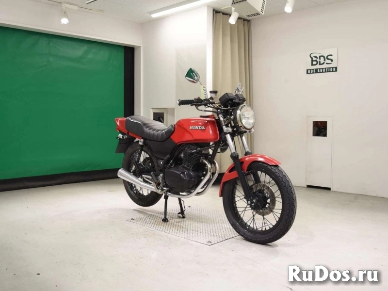 Мотоцикл дорожный Honda CB250RS рама MC02 классика изображение 3