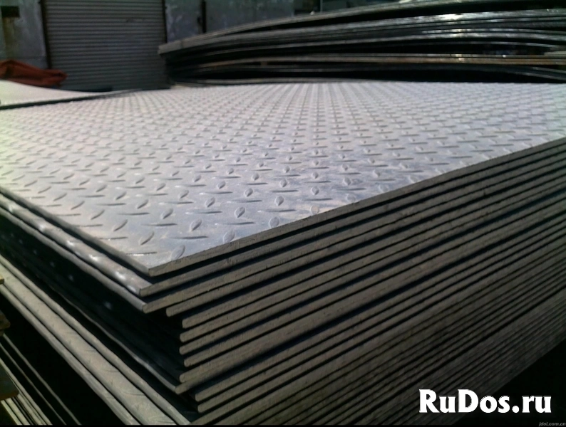 Лист рифленый ромб и чечевица Лист рифленый ромб и чечевица фото