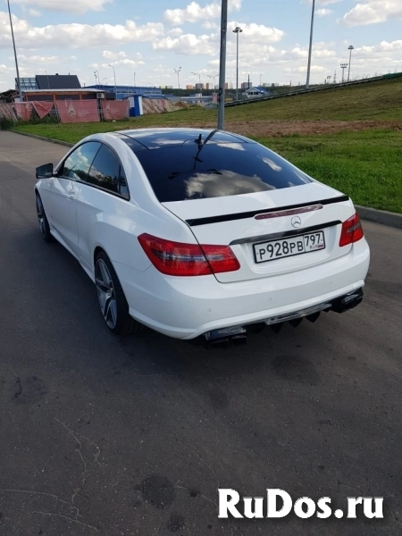 Продам Mercedes E300, 2012 г.в., 3,5 л фотка