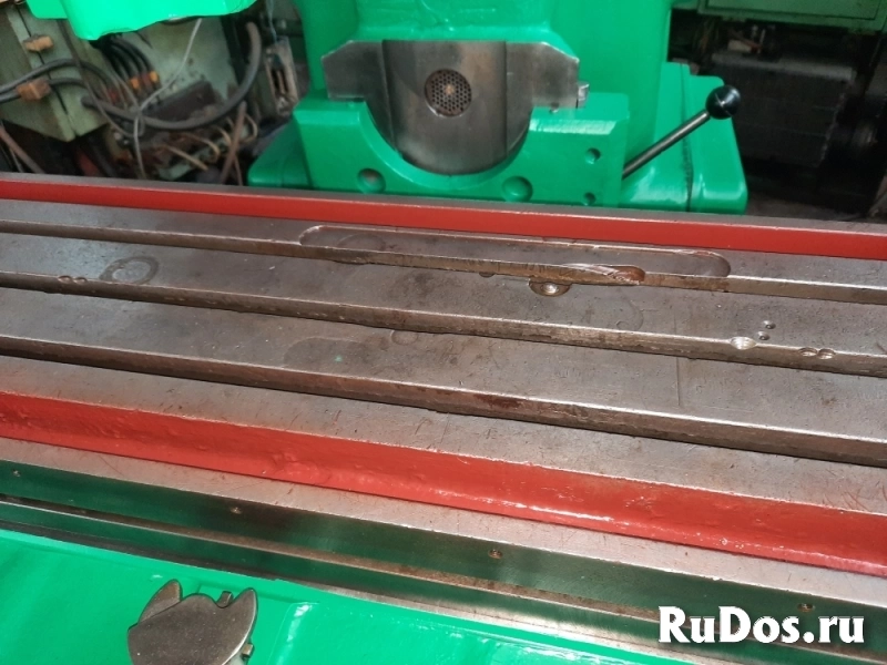 вертикальный консольно-фрезерный  станок  6М12П изображение 3