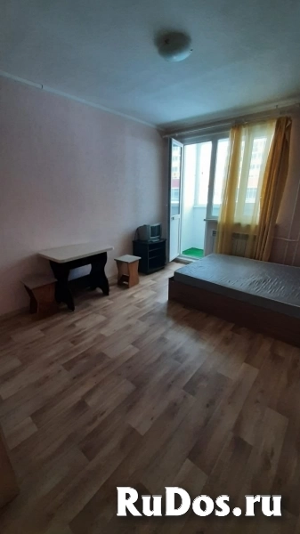 Продаю квартиру-студию  ул.Светлая,11 фотка