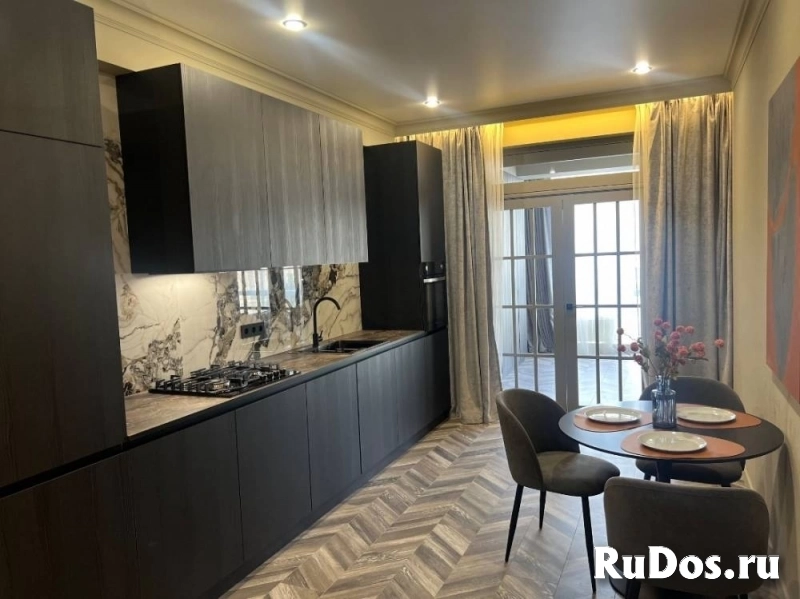 Продам 2 комнатную квартиру 85.4 м2 изображение 3