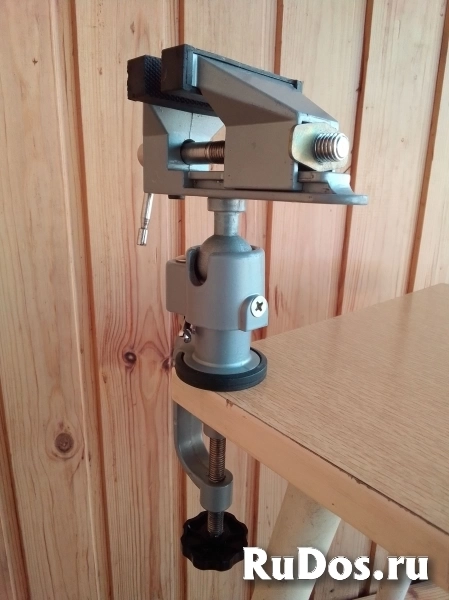 Тиски поворотные настольные TOP TOOLS. фотка