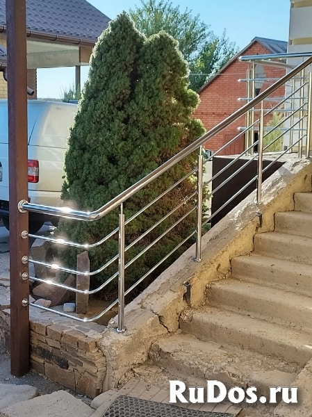 НЕРЖАВЕЮЩИЕ ПЕРИЛА в магазин, частный дом, офис фотка