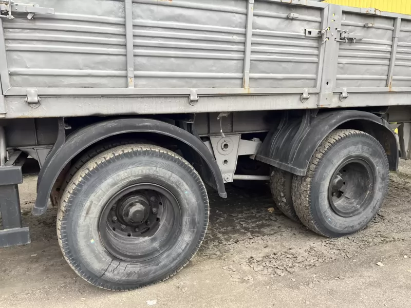 Продам полуприцеп МАЗ-938660-041 2006 фотка