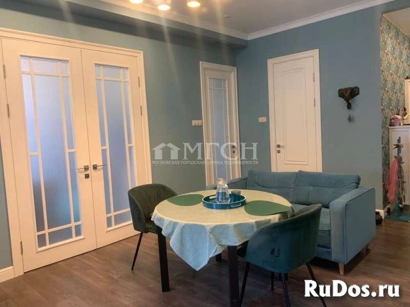 Продам 2 комнатную квартиру 71.1 м2 изображение 3
