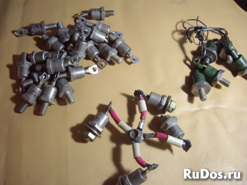 Тиристоры.  Оптроны.  Симисторы.  Диоды.  Стабилитроны.  Динисторы.  Варикап. изображение 12