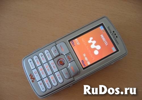 Новый Sony Ericsson W700i Walkman. фото