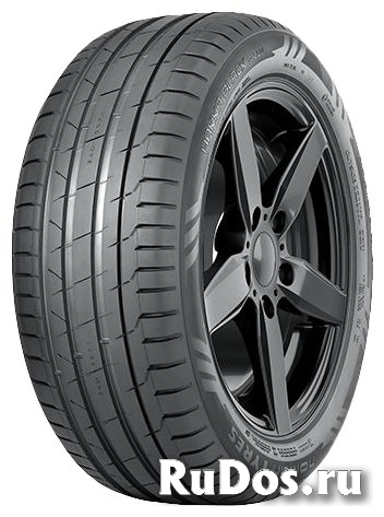 Автомобильная шина Nokian Tyres Hakka Black 2 SUV 235/50 R19 99V летняя фото