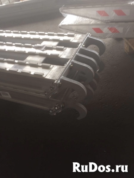 Аппарели алюминиевые для заезда тяжелой техники на трал фотка