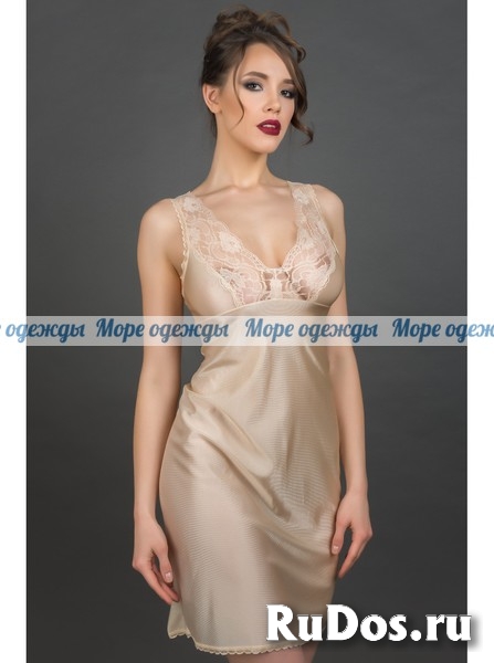 Комбинация женская шелковая под платье телесного цвета фото