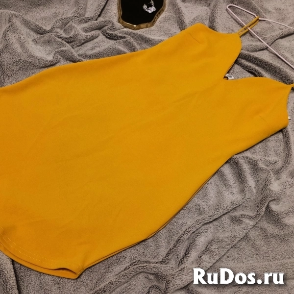 Платье на лямках мини оранжевого оттенка 42-44 фото